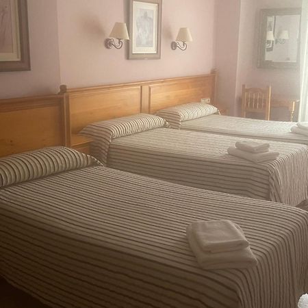 La Posá Hostel Villar del Arzobispo Kültér fotó
