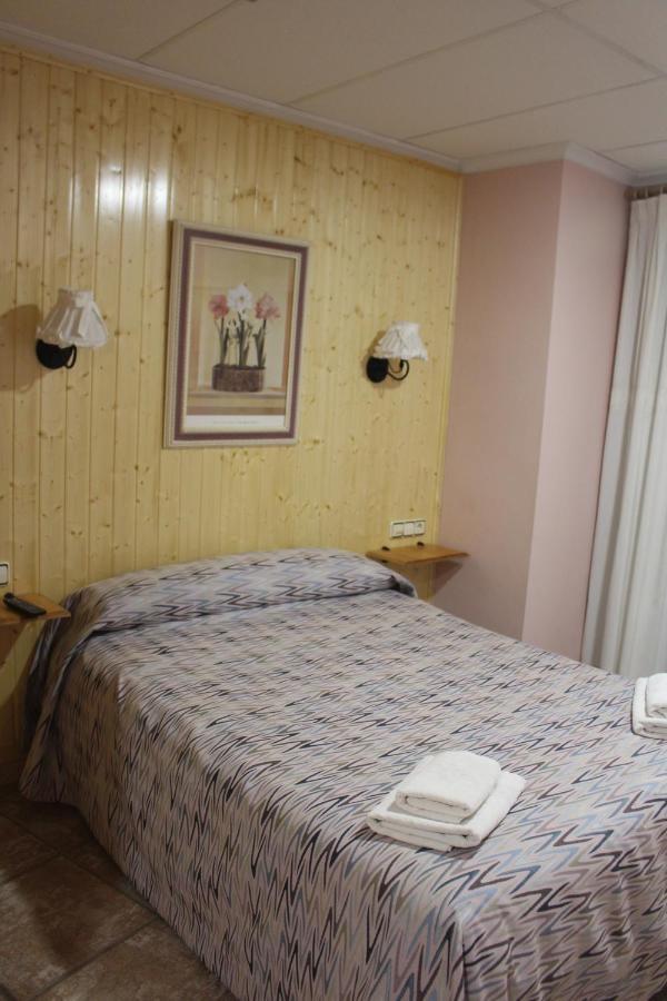 La Posá Hostel Villar del Arzobispo Kültér fotó