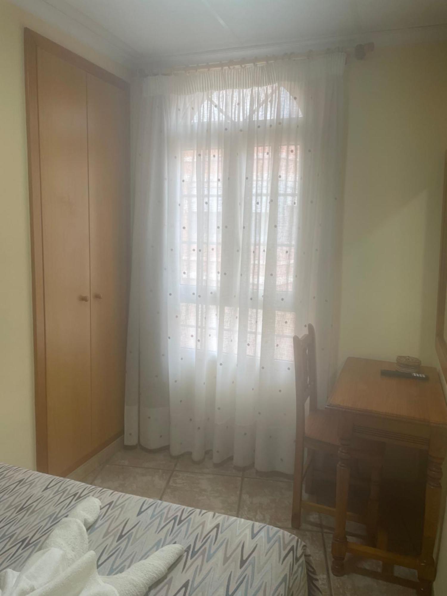 La Posá Hostel Villar del Arzobispo Kültér fotó
