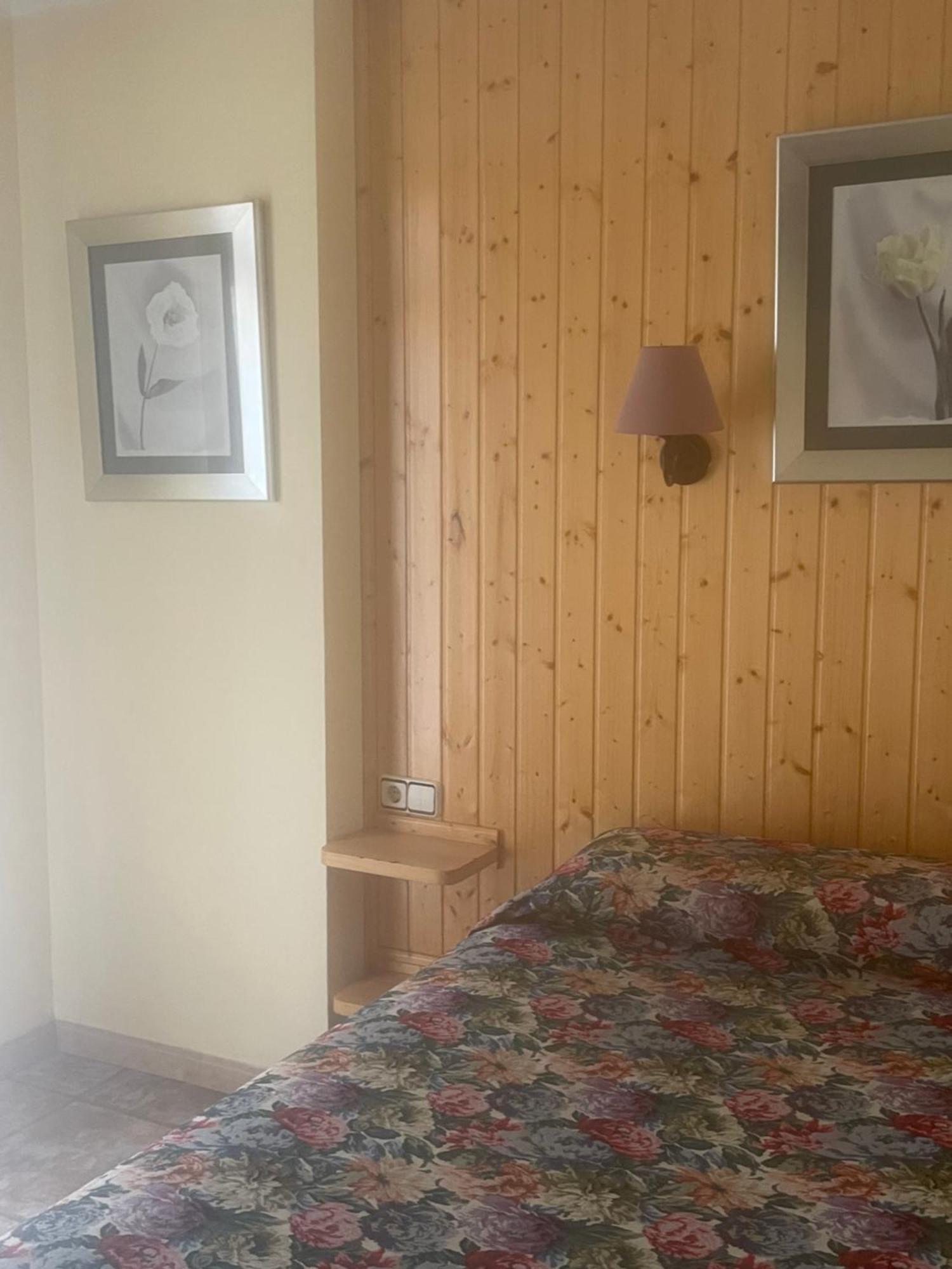 La Posá Hostel Villar del Arzobispo Kültér fotó