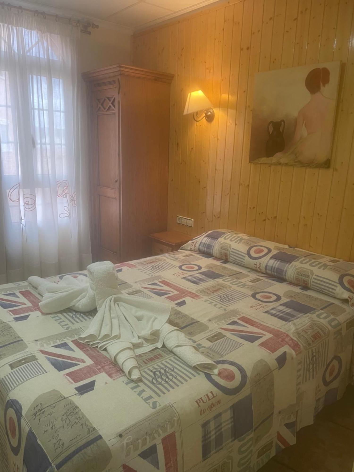 La Posá Hostel Villar del Arzobispo Kültér fotó